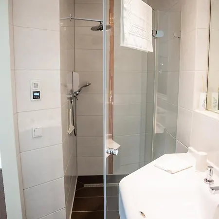 Hotel Am Schlosspark Worms Room photo