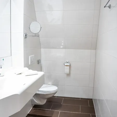 Hotel Am Schlosspark Worms Room photo