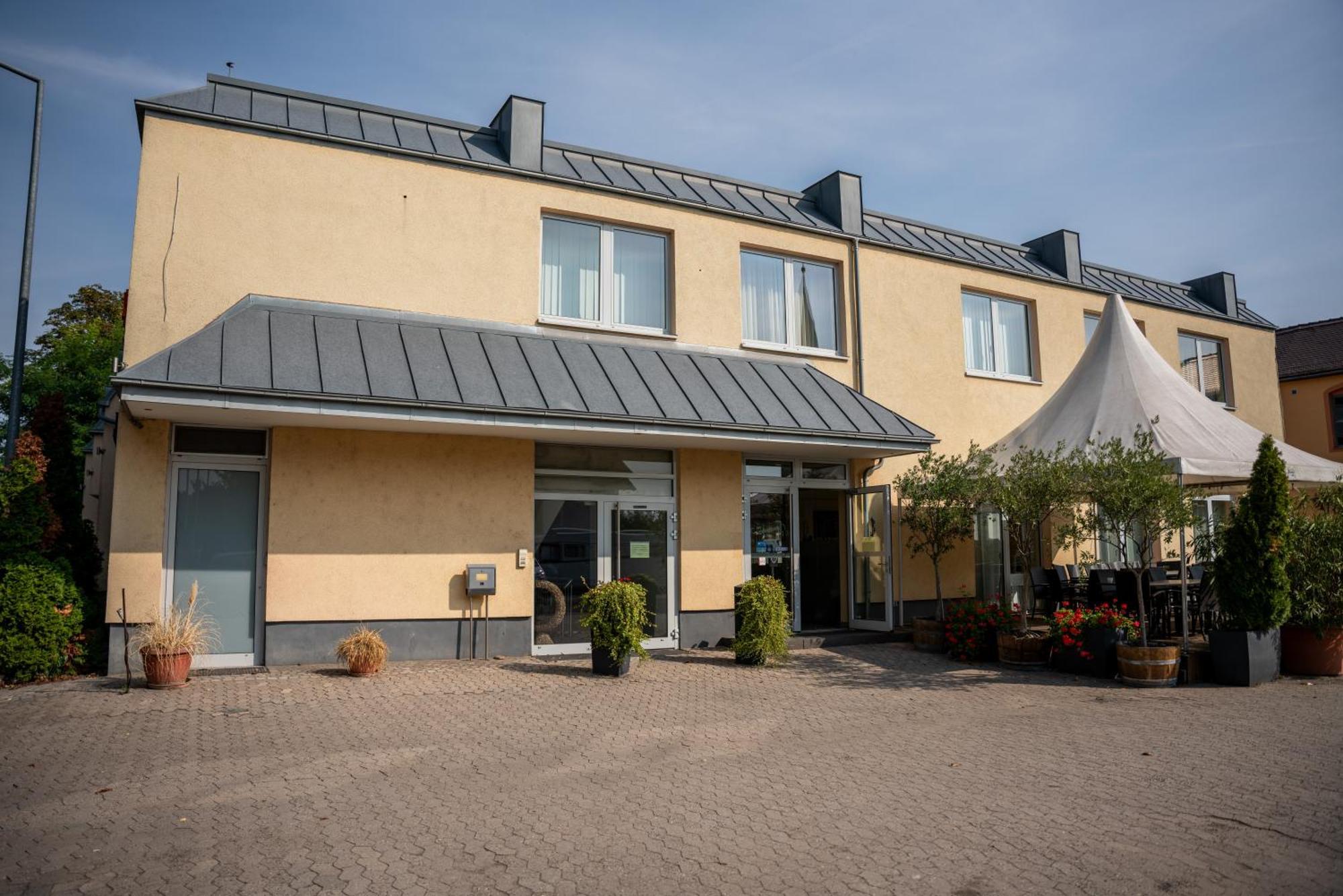 Am Schlosspark Hotel 2*